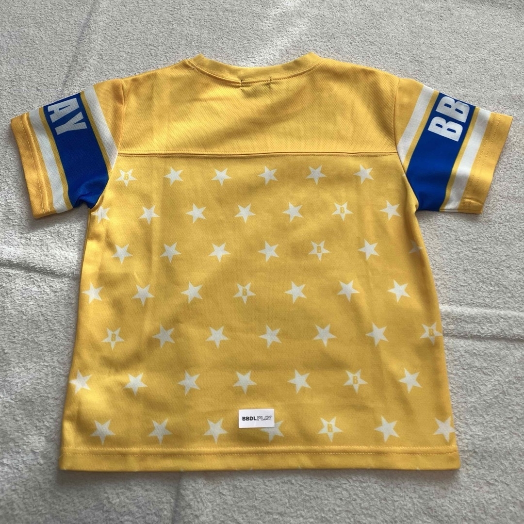 BABYDOLL(ベビードール)のベビードール　Tシャツ　星柄　イエロー　120 キッズ/ベビー/マタニティのキッズ服男の子用(90cm~)(Tシャツ/カットソー)の商品写真