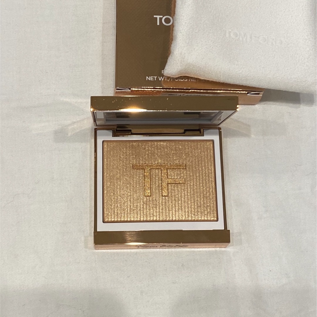 TOM FORD BEAUTY(トムフォードビューティ)のトムフォード ソレイユドゥフハイライター02オアシス コスメ/美容のベースメイク/化粧品(チーク)の商品写真