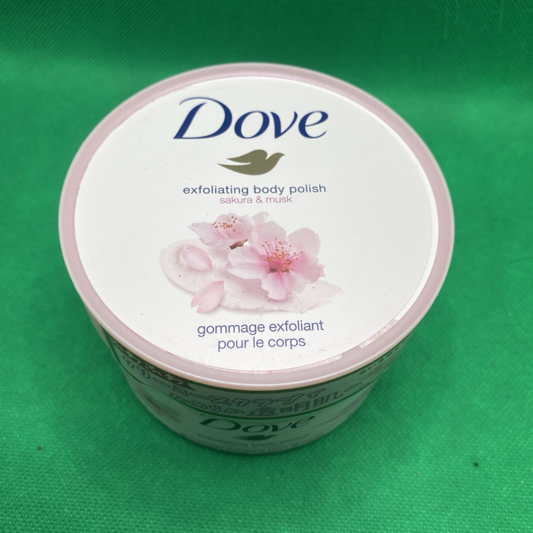 Dove（Unilever）(ダヴ)のダヴクリーミースクラブ サクラ＆ムスク コスメ/美容のボディケア(ボディスクラブ)の商品写真