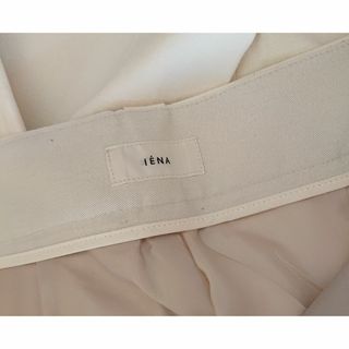 イエナ(IENA)のIENA ウール混 タック ワイドパンツ 40(カジュアルパンツ)