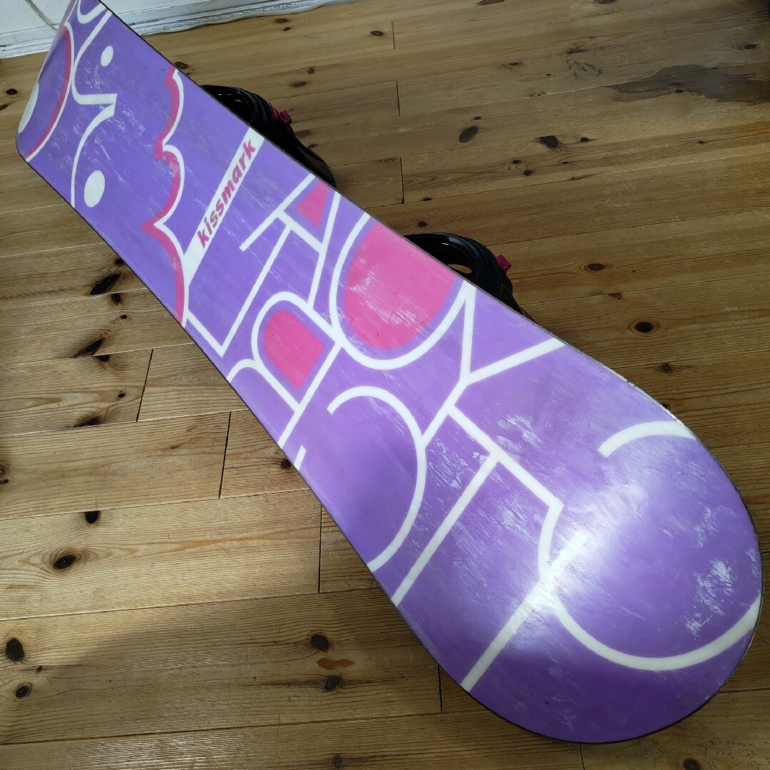 kissmark(キスマーク)のスノーボード　138 キスマーク　ATOMIC ビンディング スポーツ/アウトドアのスノーボード(ボード)の商品写真