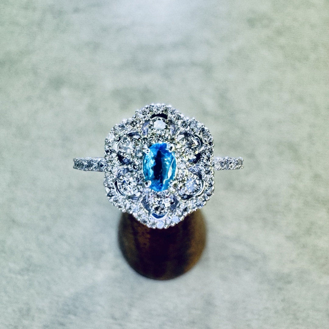 ブルー寄り☆PTパライバトルマリンリングPL:0.16ct D:0.50ct レディースのアクセサリー(リング(指輪))の商品写真