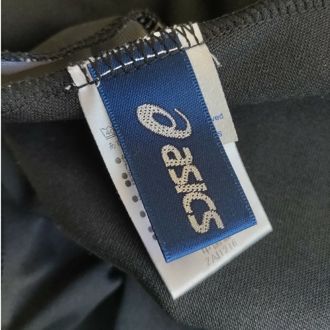 asics(アシックス)の☆りょう様専用品☆【中古美品】アシックス　ジャージ上下　黒 スポーツ/アウトドアのランニング(ウェア)の商品写真