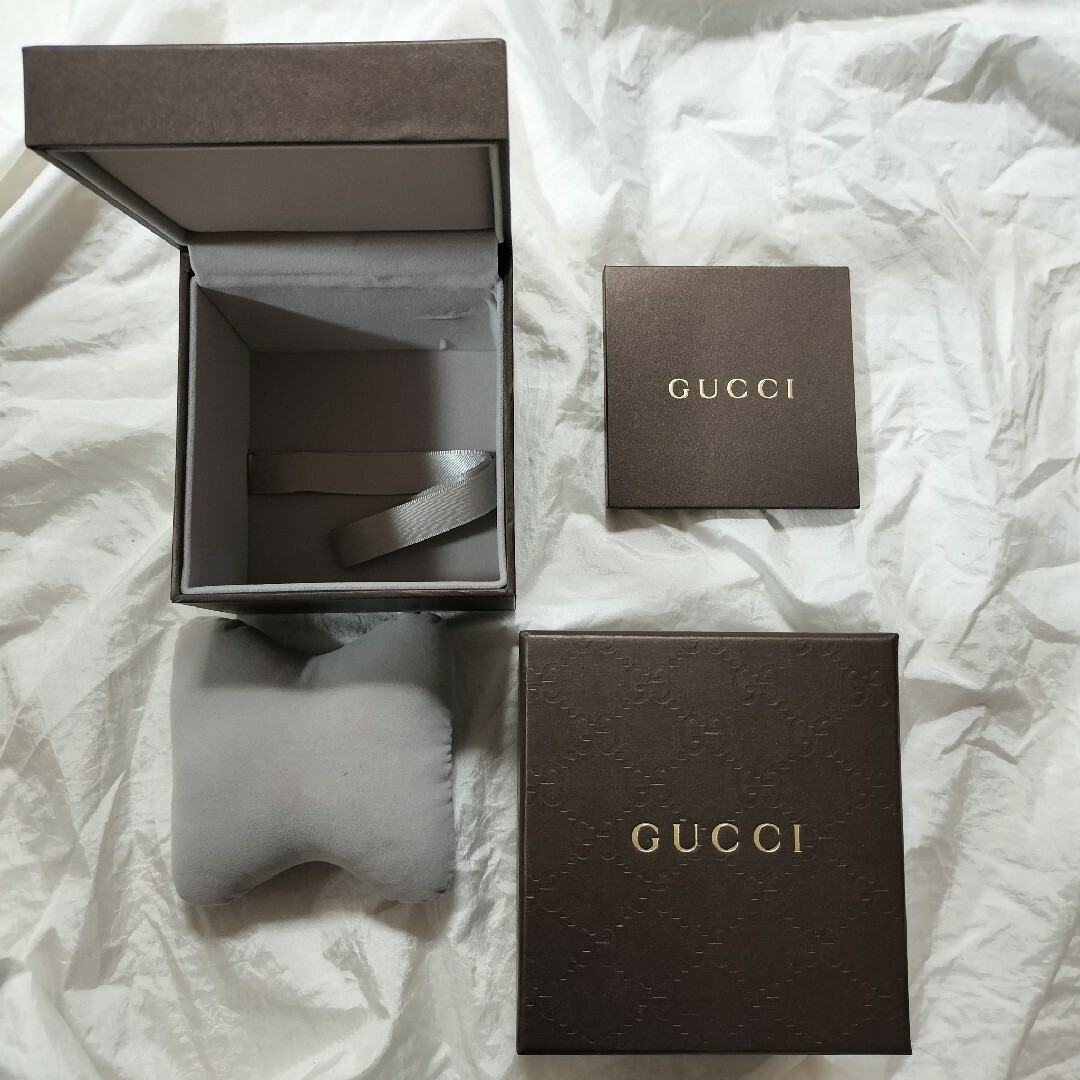 Gucci(グッチ)のGUCCI　腕時計　空き箱 レディースのバッグ(ショップ袋)の商品写真