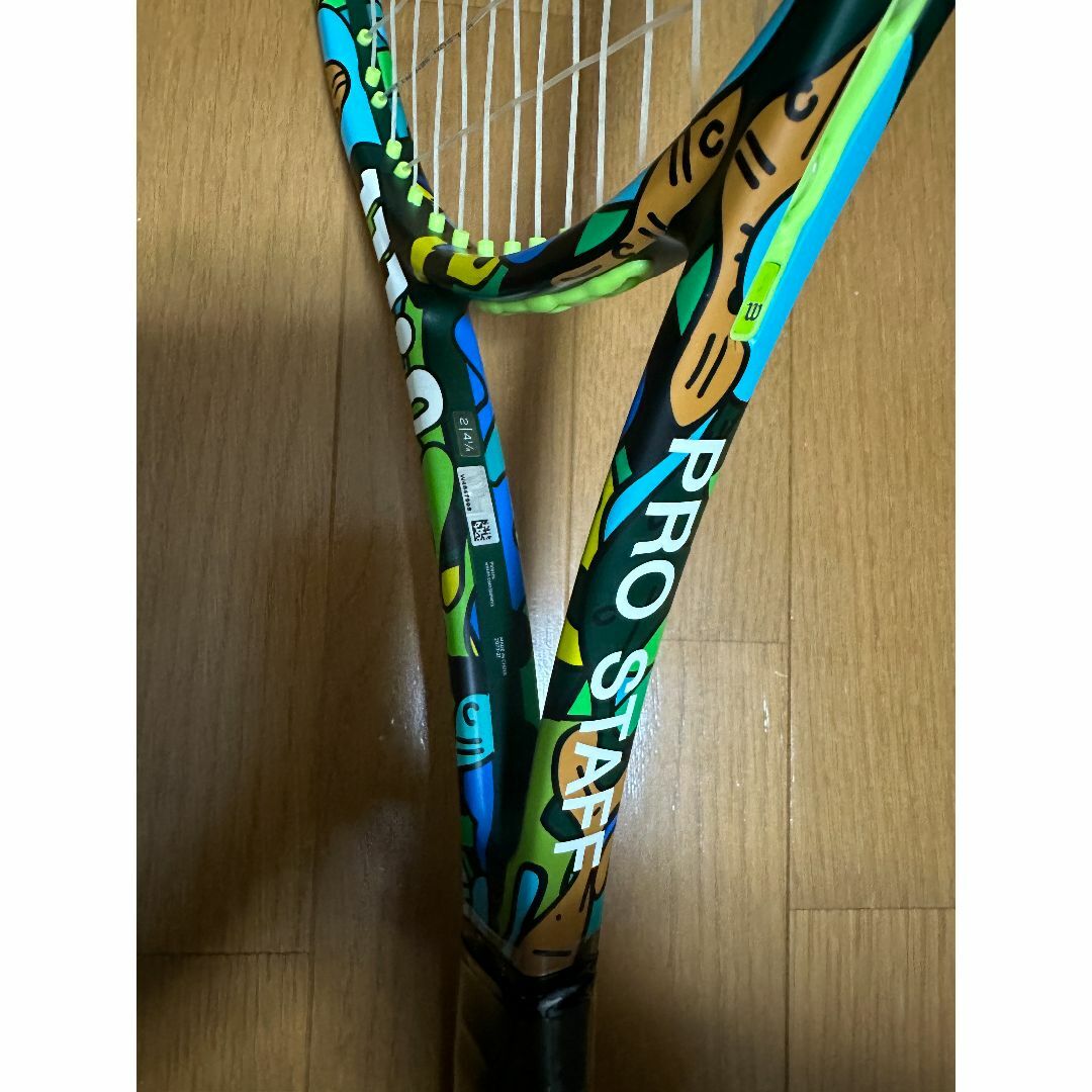 wilson(ウィルソン)のROMERO BRITTO 2.0 CAMO PRO STAFF 97 V13 スポーツ/アウトドアのテニス(ラケット)の商品写真