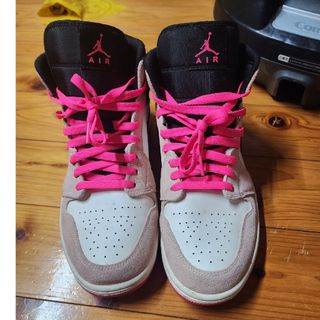 ジョーダン(Jordan Brand（NIKE）)のair Jordan 1 mid se crimson tint/pink(スニーカー)