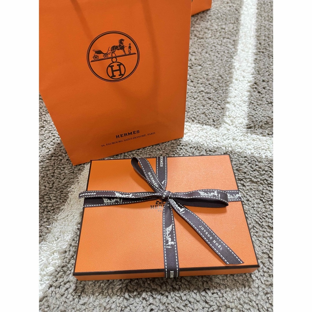 Hermes(エルメス)の✨エルメス✨HERMES パスポートケース　ターマック⭐︎B刻　 レディースのファッション小物(パスケース/IDカードホルダー)の商品写真