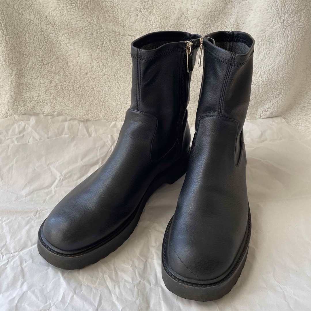 Le Talon - LE TALONトラックソールフィットショートブーツ M usedの Le Talon - LE TALONトラックソールフィットショートブーツ M usedの