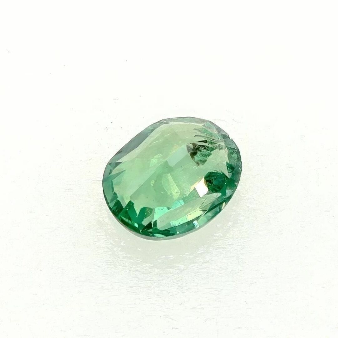 【希少品】天然石 ルース　アレキサンドライト0.532ct　ミニ鑑別所付 ハンドメイドの素材/材料(各種パーツ)の商品写真