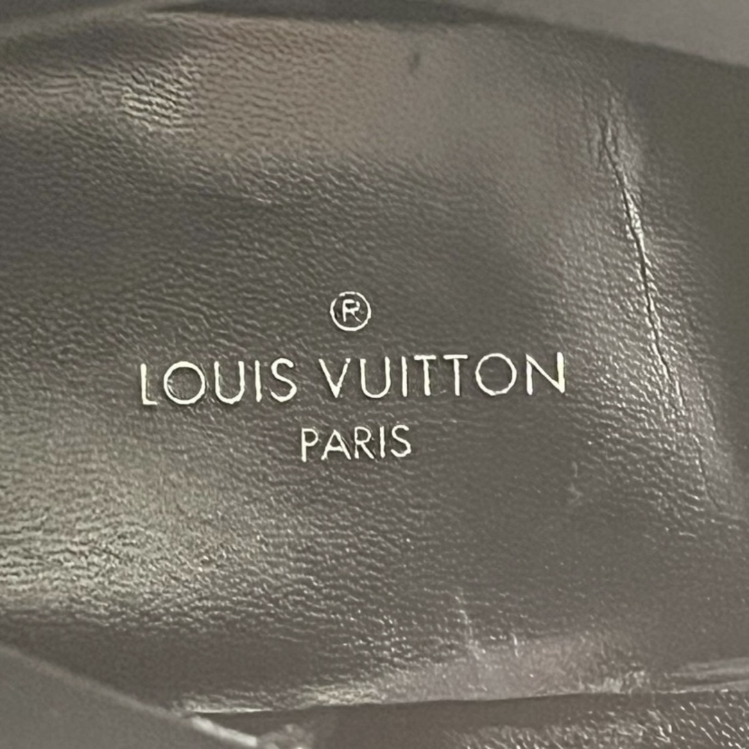 LOUIS VUITTON(ルイヴィトン)の9L11《美品》LOUIS VUITTON ルイヴィトン サイドジップ ショートアンクルブーツ ソックスブーツ 38 ブラック レディース 靴 レディースの靴/シューズ(ブーツ)の商品写真