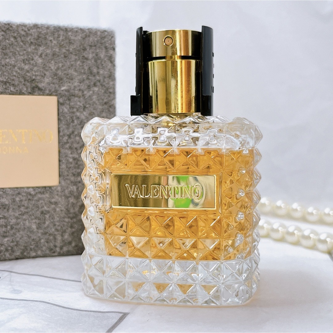 VALENTINO(ヴァレンティノ)のヴァレンティノ　 ドンナ EDP オードパルファン　 100ml　 限定版 コスメ/美容の香水(香水(女性用))の商品写真