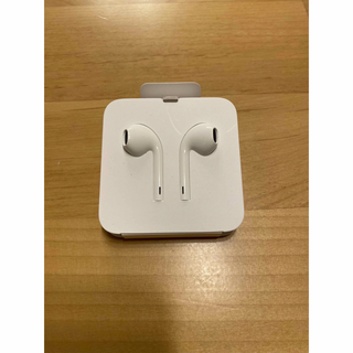 アップル(Apple)のApple純正 EarPods with Lightning イヤホン未使用品(ヘッドフォン/イヤフォン)