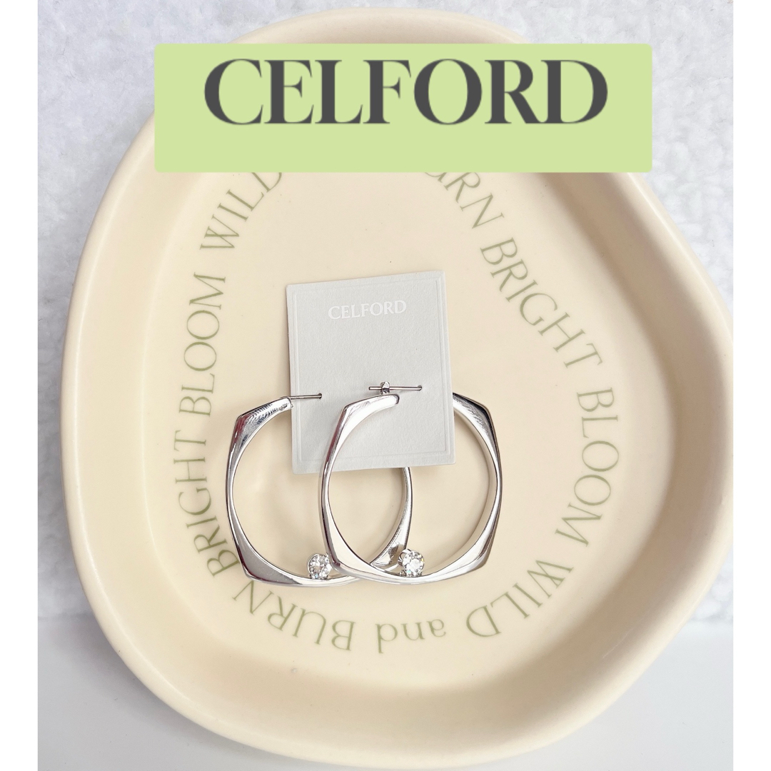 CELFORD(セルフォード)のCELFORD ピアス　モチーフピアス　パール　ビジュー　シルバー　セルフォード レディースのアクセサリー(ピアス)の商品写真