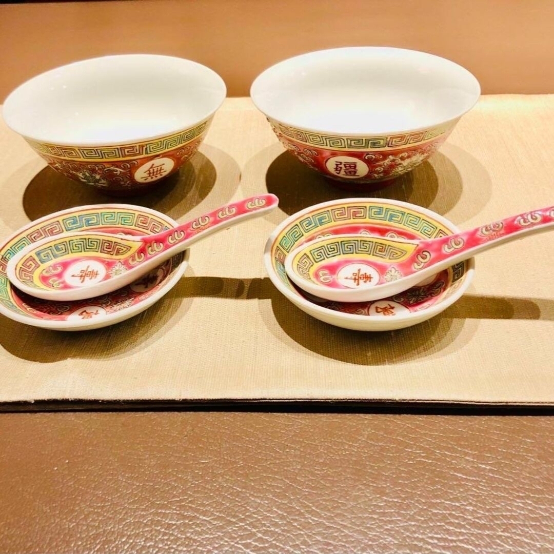 【希少蔵品】景德鎮手描き食器 萬壽無疆柄　お碗 ＆ソーサー ＆レンゲ　6点セット インテリア/住まい/日用品のキッチン/食器(食器)の商品写真