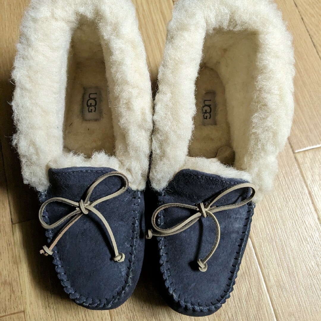 UGG(アグ)のUGG レディースの靴/シューズ(スリッポン/モカシン)の商品写真