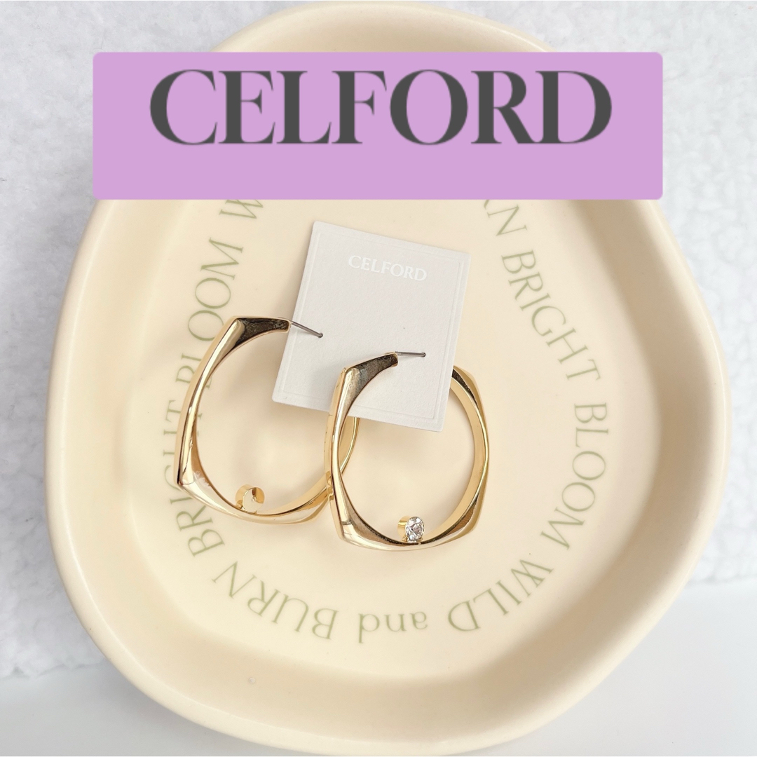 CELFORD(セルフォード)のセルフォード　celford CELFORD フープピアス　ピアス　ゴールド レディースのアクセサリー(ピアス)の商品写真