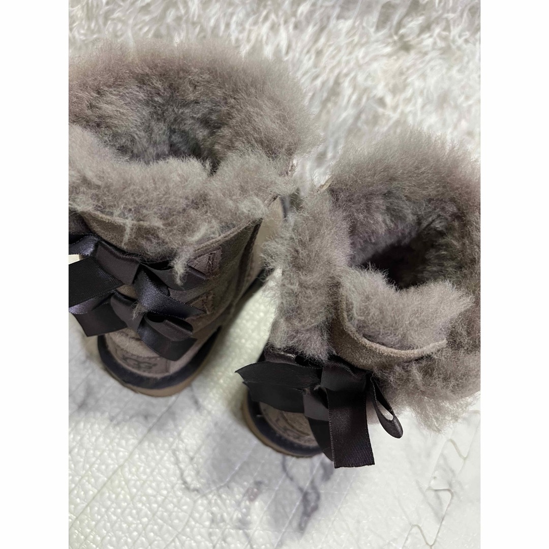 UGG(アグ)のugg アグ　14.5 キッズ/ベビー/マタニティのキッズ靴/シューズ(15cm~)(ブーツ)の商品写真