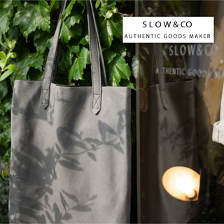 スロウ(SLOW＆CO)のslow&co calf skin tote bag カーフスキン トートバッグ(トートバッグ)