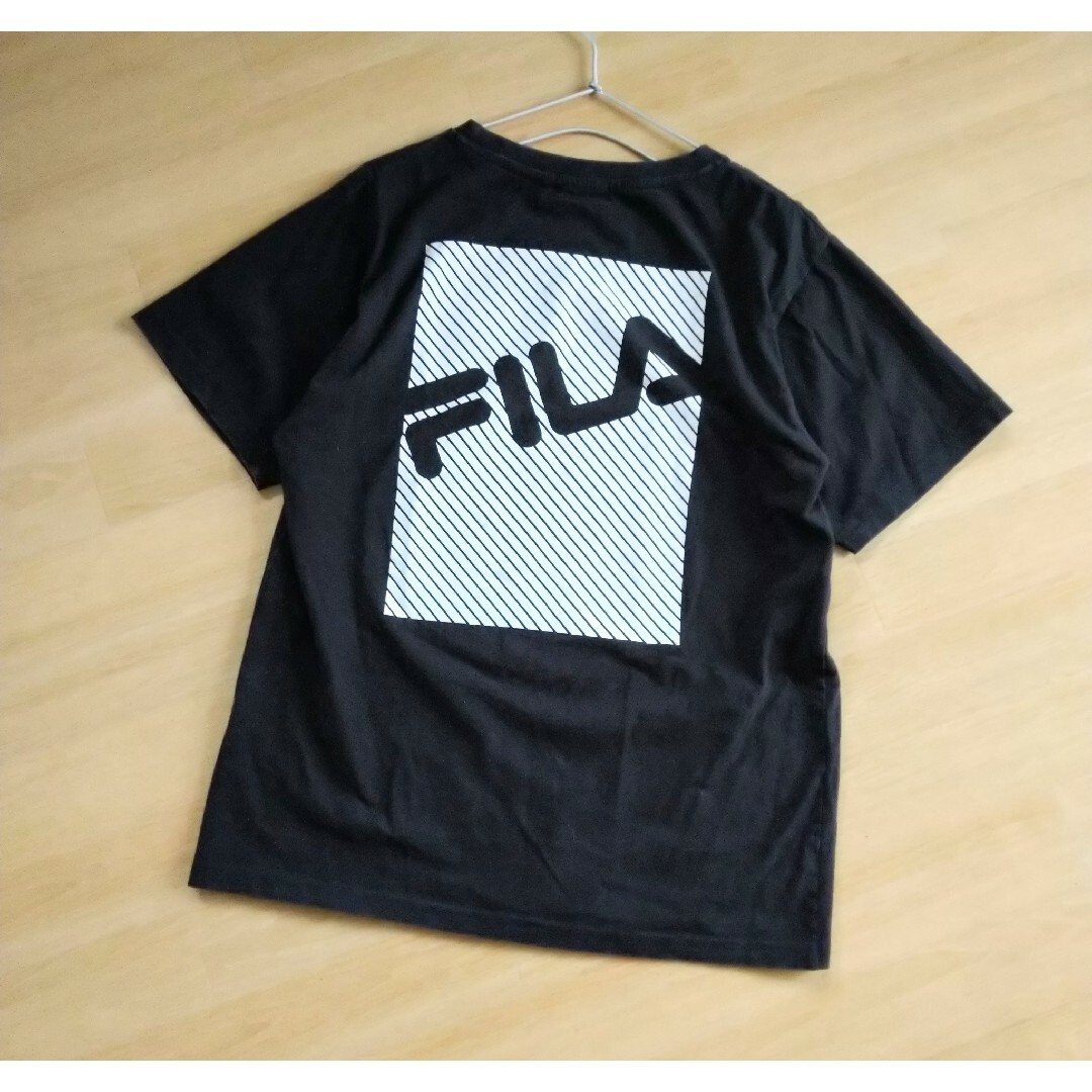 FILA(フィラ)のFILA フィラ　ロゴ Tシャツ　バックプリント　Ｌ　ゆったり　スポーツウェア レディースのトップス(Tシャツ(半袖/袖なし))の商品写真