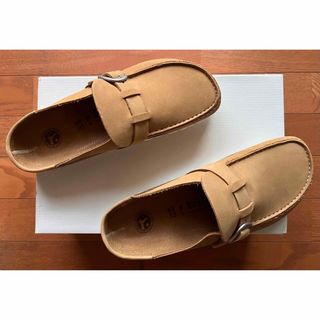 ビルケンシュトック(BIRKENSTOCK)の新品 未使用BIRKENSTOCK  バックリー　レザー　サンダル40 26cm(サンダル)