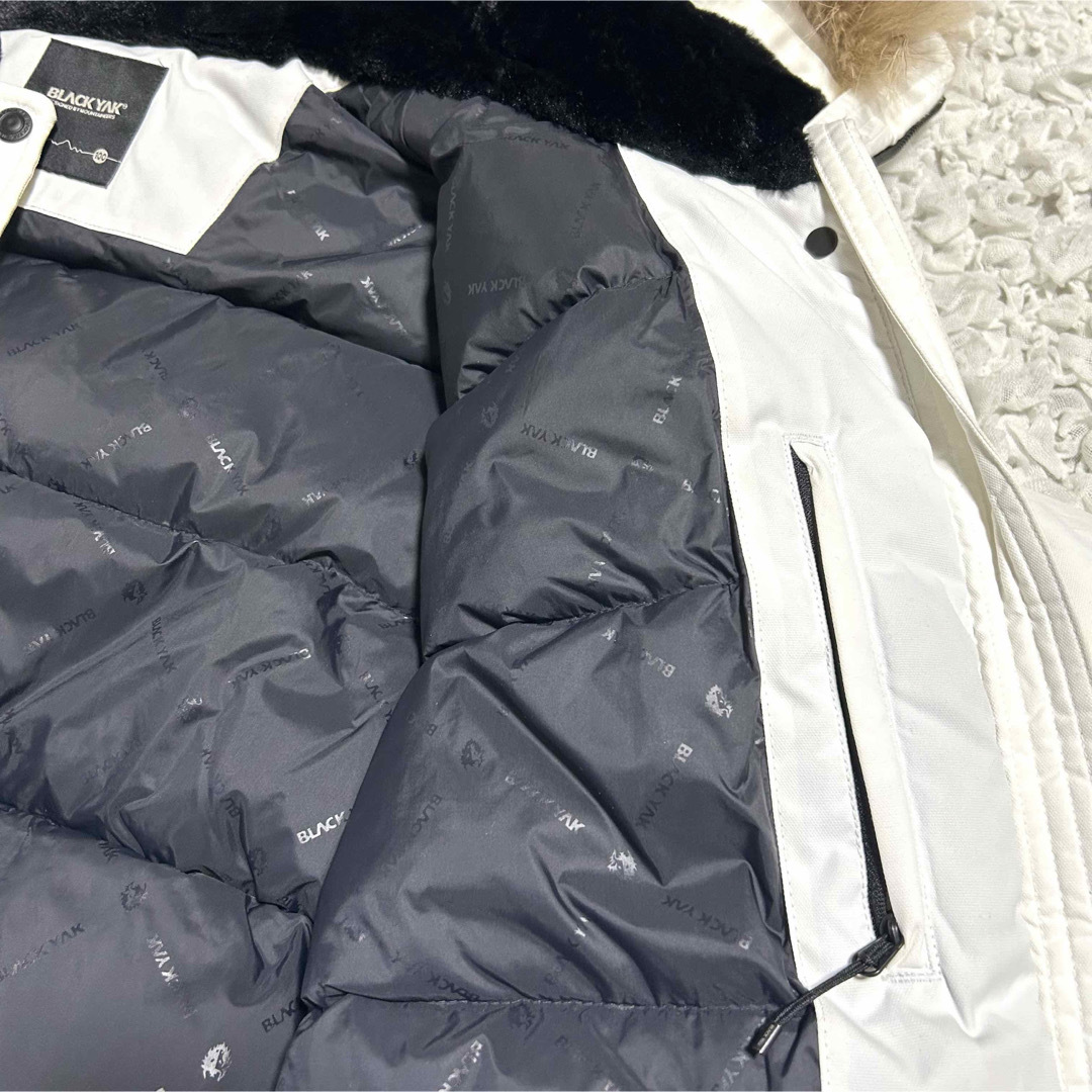 BLACK YAK ブラックヤク　ダウンジャケット韓国フブランド レディースのジャケット/アウター(ダウンジャケット)の商品写真