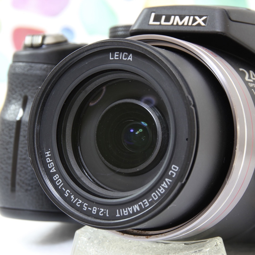 Panasonic(パナソニック)の♥︎◇Panasonic LUMIX DMC-FZ100 ◇大人気デジカメ♪ スマホ/家電/カメラのカメラ(コンパクトデジタルカメラ)の商品写真