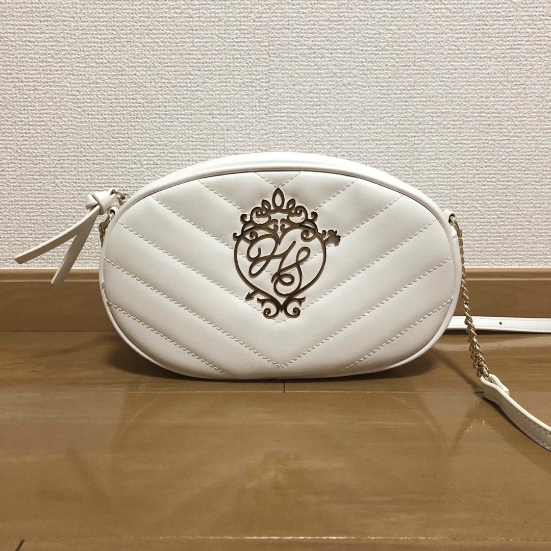Honey Salon(ハニーサロン)のエンブレムキルトショルダー レディースのバッグ(ショルダーバッグ)の商品写真