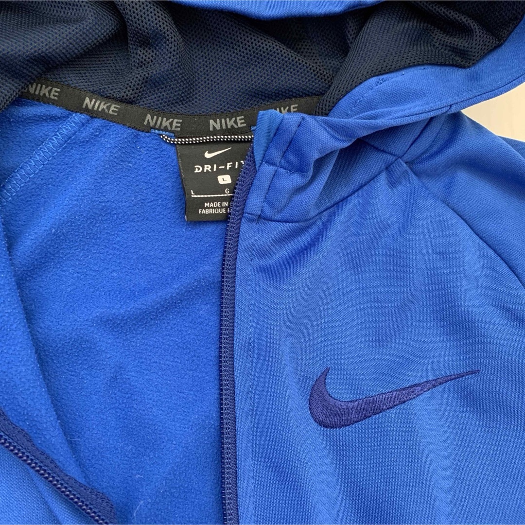 NIKE(ナイキ)のNIKE ジップアップパーカーL 150サイズ キッズ/ベビー/マタニティのキッズ服女の子用(90cm~)(ジャケット/上着)の商品写真