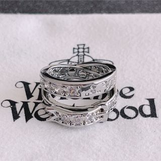 ヴィヴィアンウエストウッド(Vivienne Westwood)のヴィヴィアンウエストウッド　リング指輪　シルバー(リング(指輪))