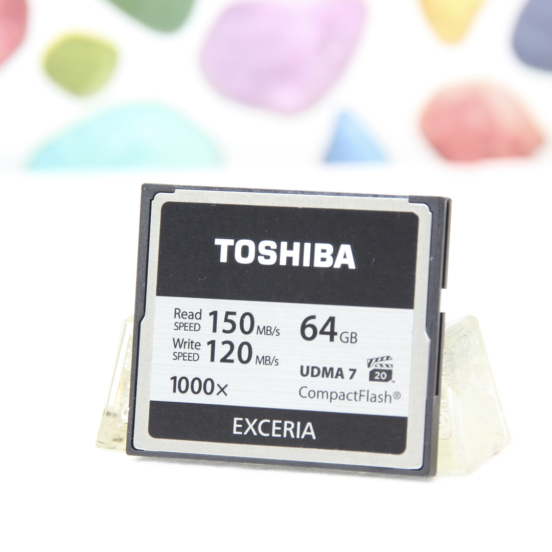 東芝(トウシバ)の♥︎◇TOSHIBA CFカード コンパクトフラッシュ 64GB スマホ/家電/カメラのPC/タブレット(PC周辺機器)の商品写真