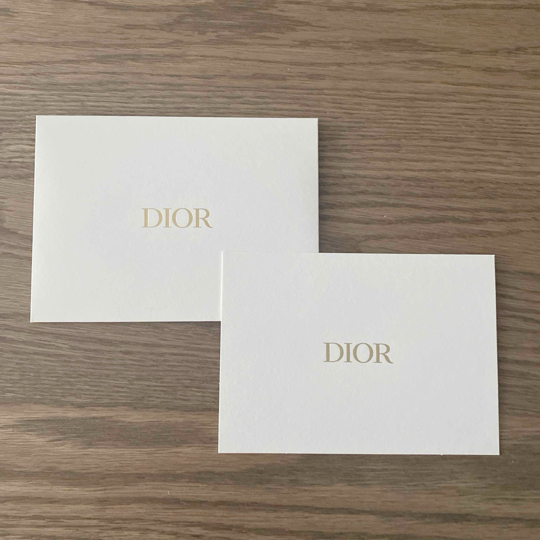 Christian Dior(クリスチャンディオール)のディオール　2023ホリデー　クリスマス　限定　ギフトボックス＋メッセージカード インテリア/住まい/日用品のオフィス用品(ラッピング/包装)の商品写真