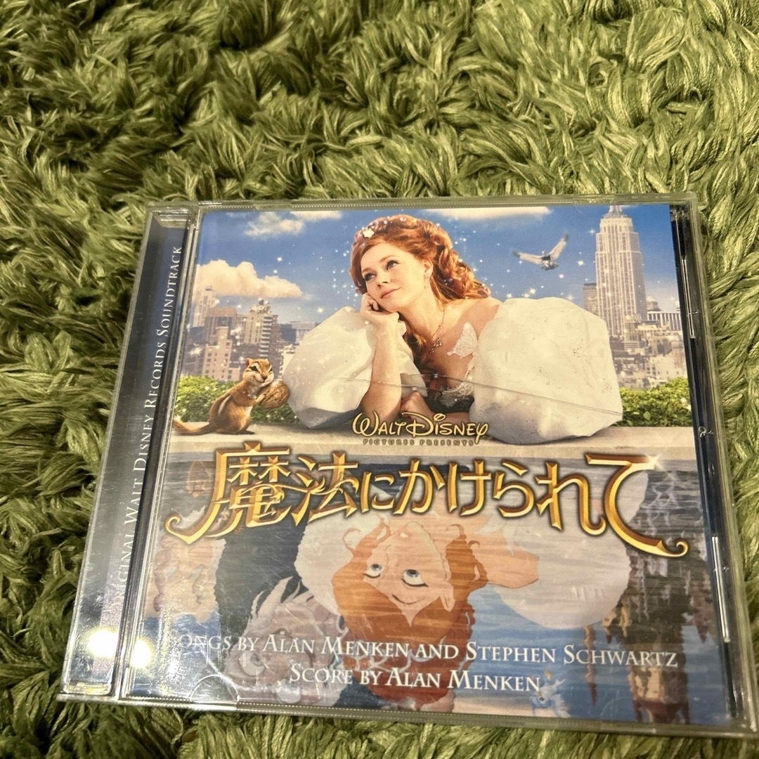 ディズニー　魔法にかけられて　サウンドトラック　サントラ　CD disney エンタメ/ホビーのCD(映画音楽)の商品写真