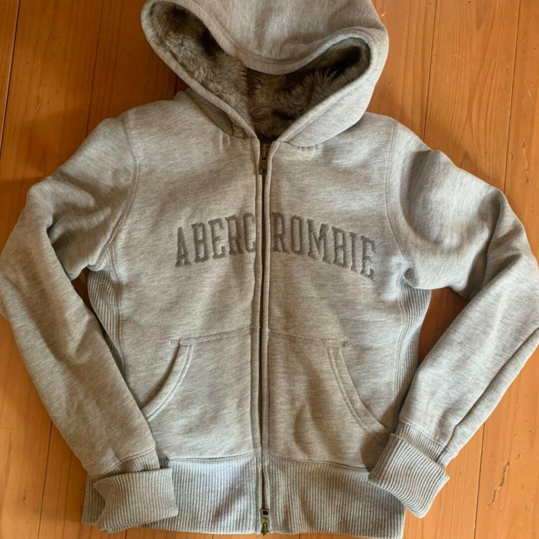 Abercrombie&Fitch(アバクロンビーアンドフィッチ)のAbercrombie&Fitch　ボアパーカー　Mサイズ レディースのトップス(パーカー)の商品写真