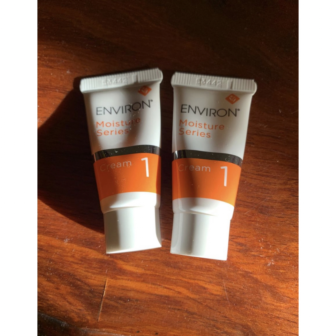 ENVIRON(エンビロン)のエンビロン モイスチャークリーム 1   5ml×2本 コスメ/美容のスキンケア/基礎化粧品(フェイスクリーム)の商品写真