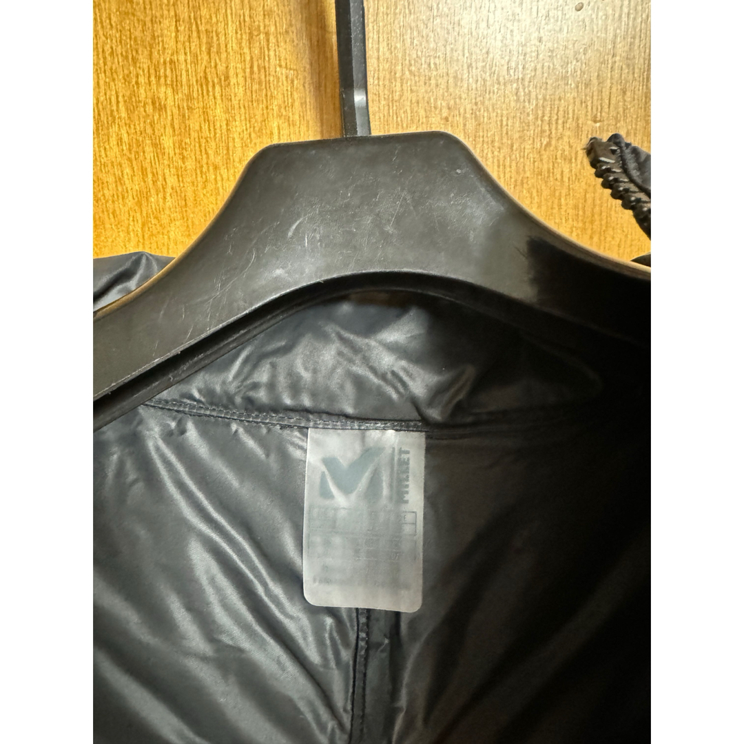 MILLET(ミレー)の未使用 MILLEミレー マグマダウンジャケット BLACK-NOIR M メンズのジャケット/アウター(ダウンジャケット)の商品写真