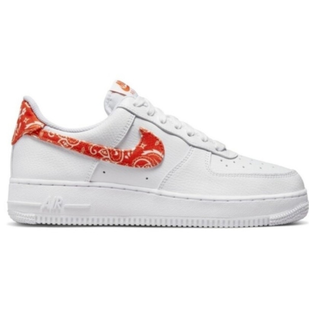 NIKE(ナイキ)のユウ様専用★Nike Air Force 1 '07 W　DJ9942-102 レディースの靴/シューズ(スニーカー)の商品写真