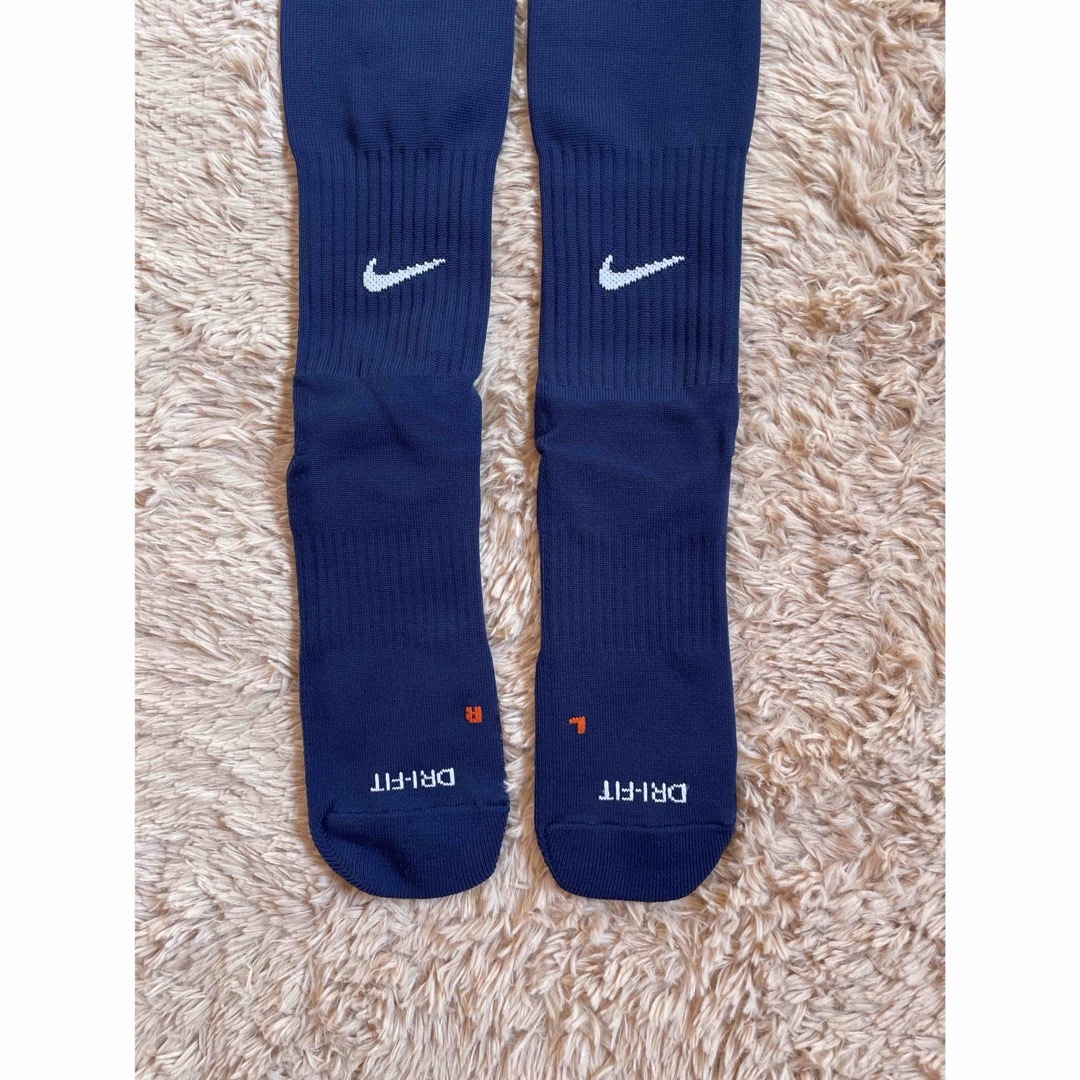 NIKE(ナイキ)の☆ナイキ　NIKEサッカーソックス 靴下 25〜27cm 1P ネイビー スポーツ/アウトドアのサッカー/フットサル(ウェア)の商品写真