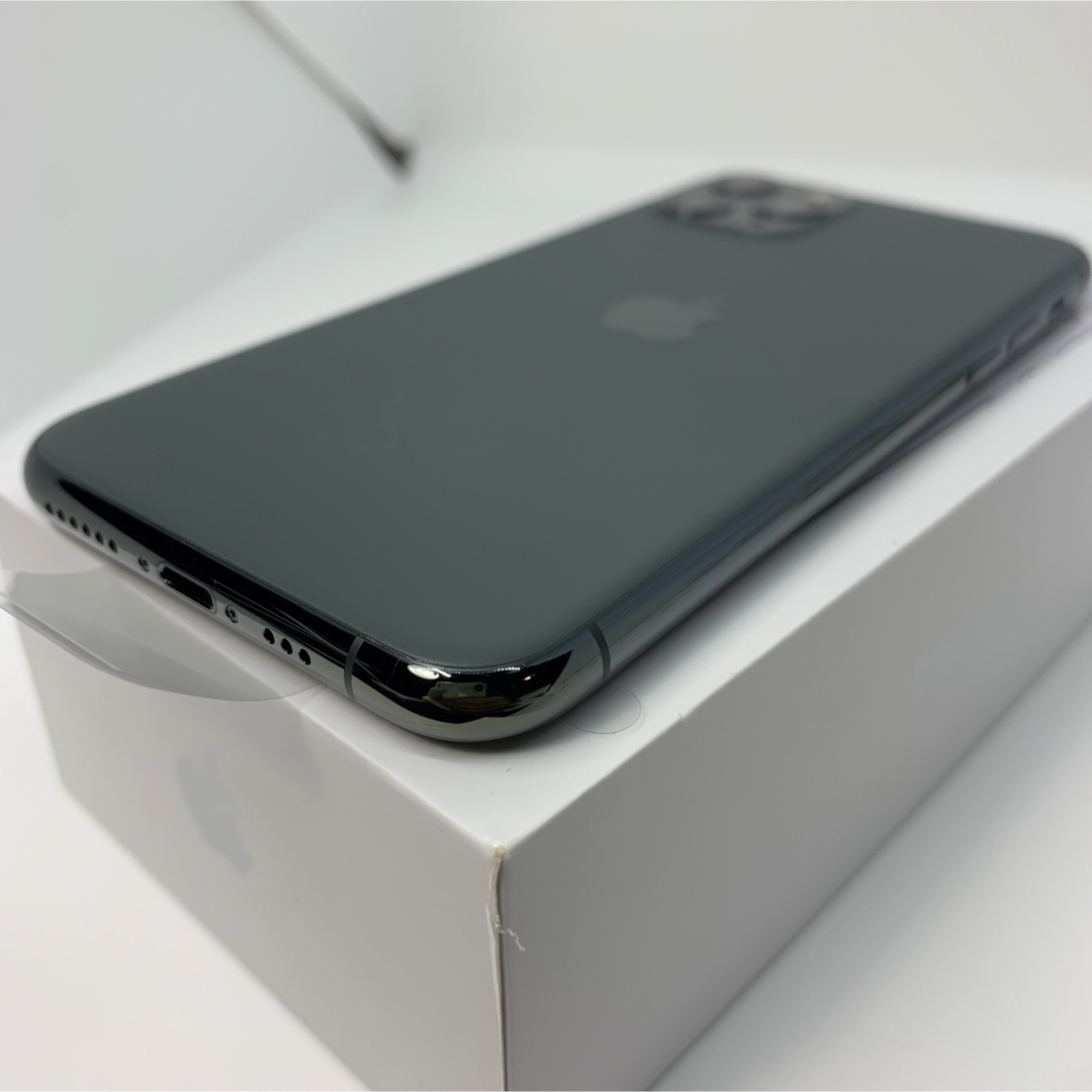 iPhone(アイフォーン)の新品　iPhone 11 Pro ミッドナイトグリーン 512GB SIMフリー スマホ/家電/カメラのスマートフォン/携帯電話(スマートフォン本体)の商品写真