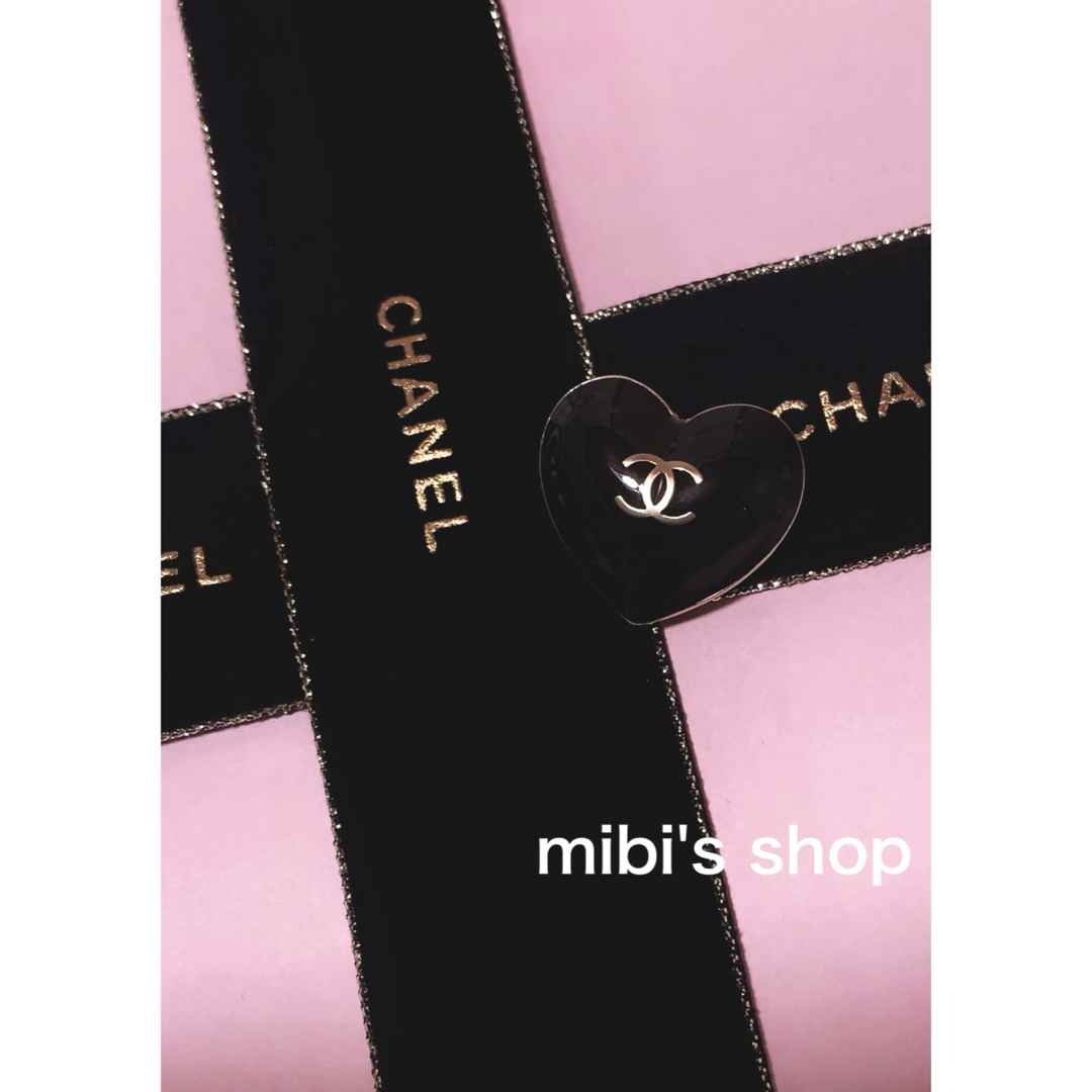 CHANEL(シャネル)のシャネル♥️ラッピングリボン　チャーム　　ホリデー インテリア/住まい/日用品のオフィス用品(ラッピング/包装)の商品写真