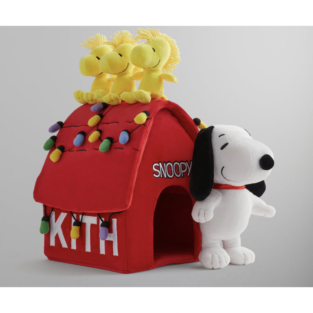 エンタメ/ホビーKith for Peanuts Snoopy Doghouse Plush
