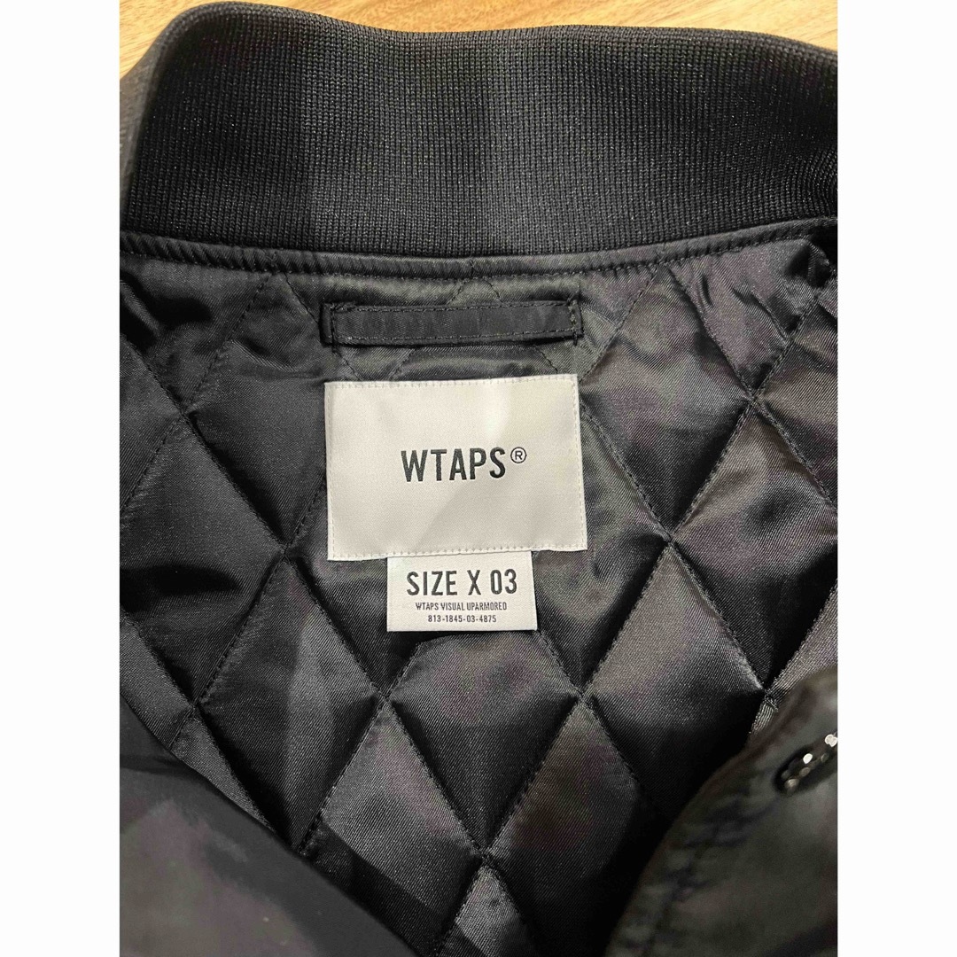 W)taps(ダブルタップス)のWTAPS TEAM JACKET  Lサイズ　クロスボーン　zorn着用 メンズのジャケット/アウター(ナイロンジャケット)の商品写真