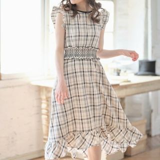 tocco - 後ろリボン付きパワーショルダーエンボスドッキングワンピース