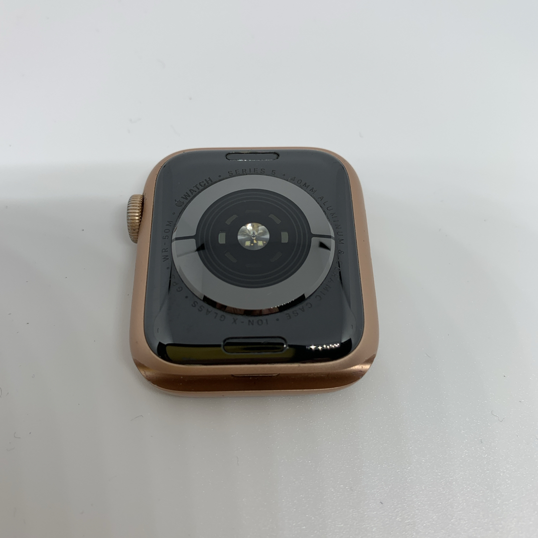 Apple Watch(アップルウォッチ)のApple Watch Series 5 40mm ゴールド スマホ/家電/カメラのスマホ/家電/カメラ その他(その他)の商品写真