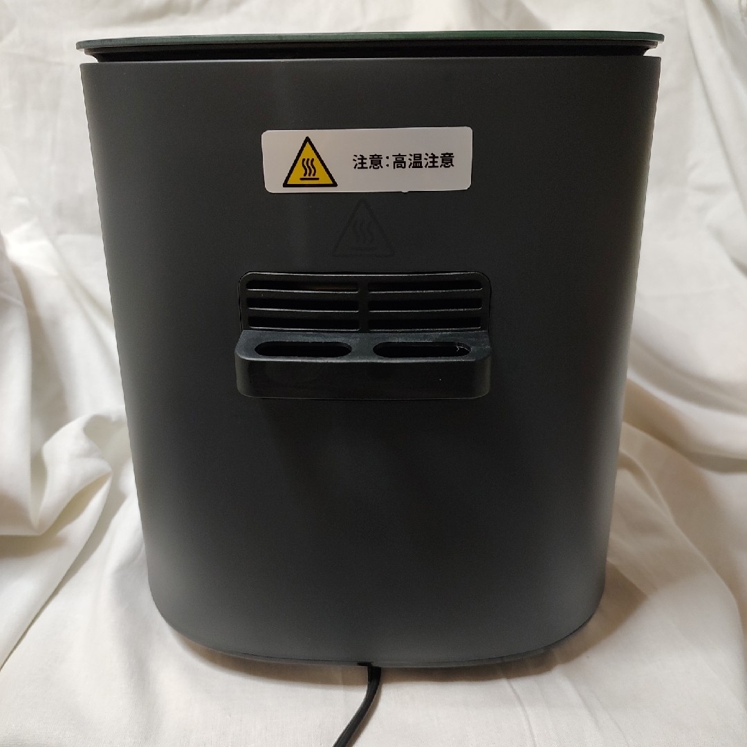 COSORI ノンフライヤー 4.7L エアフライヤー 最高温230℃ スマホ/家電/カメラの調理家電(調理機器)の商品写真