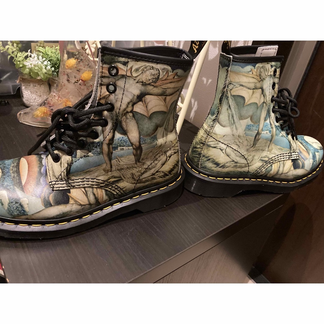 Dr.Martens(ドクターマーチン)の美品　Dr. Martens  8ホール　ブーツ レディースの靴/シューズ(ブーツ)の商品写真