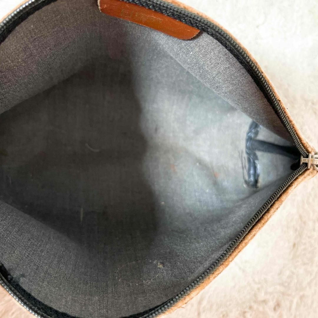 FENDI(フェンディ)のレア✨FENDI フェンディハンドバッグクラッチバッグブラウンブラックストライプ レディースのバッグ(ハンドバッグ)の商品写真