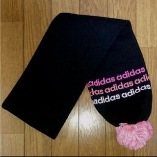 アディダス(adidas)のマフラー 黒 ブラック ピンク メンズ レディース　ボンボン ぼんぼん(マフラー/ショール)