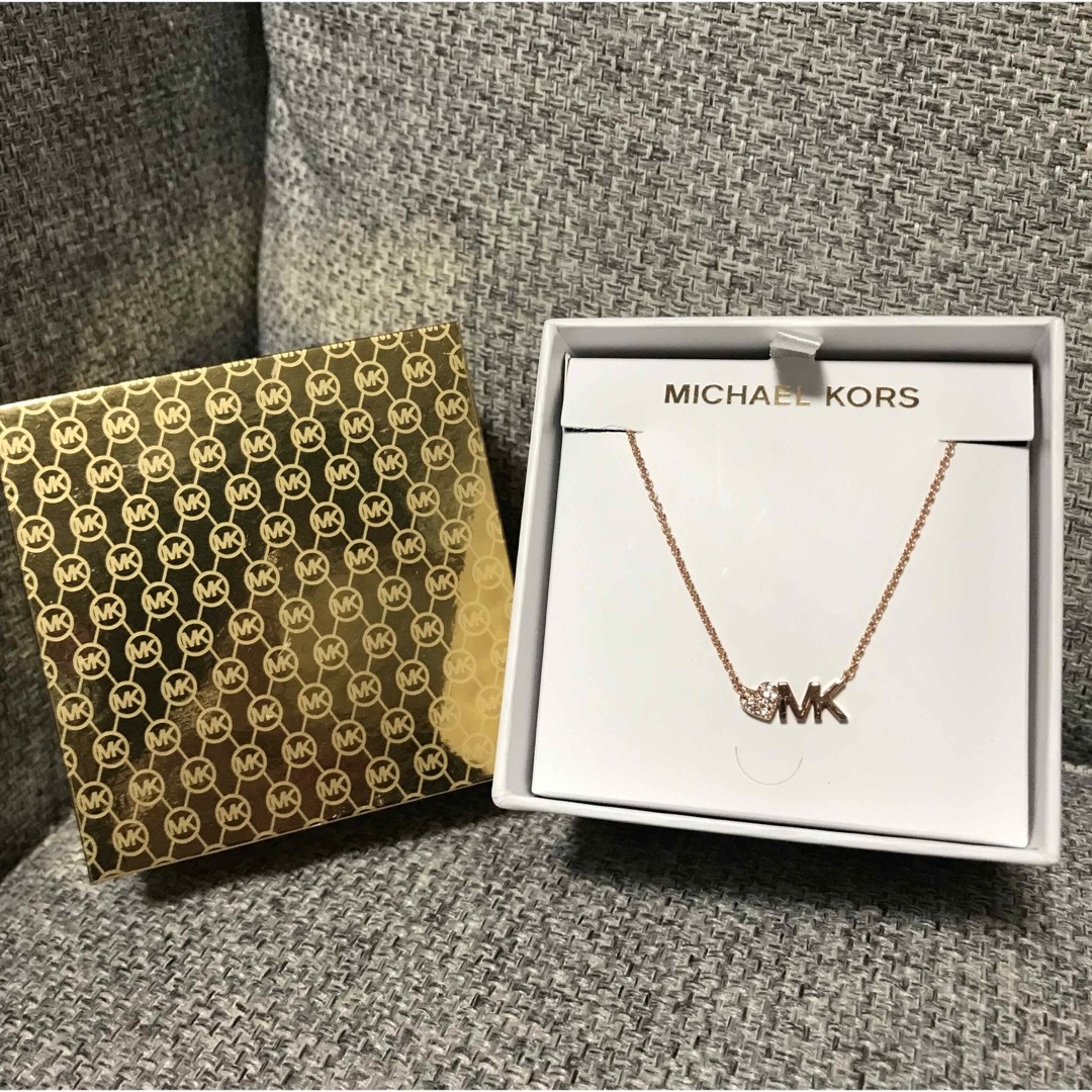 Michael Kors(マイケルコース)の新品正規品　Michael Kors マイケルコース　ピンクゴールドネックレス レディースのアクセサリー(ネックレス)の商品写真