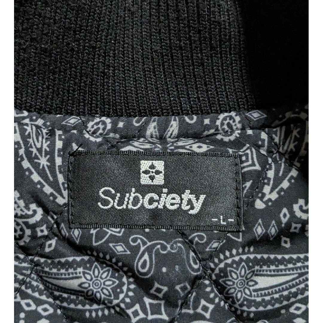 Subciety(サブサエティ)のL 美品 Subciety スタジャン Thron 袖レザー ブラック 黒 メンズのジャケット/アウター(スタジャン)の商品写真