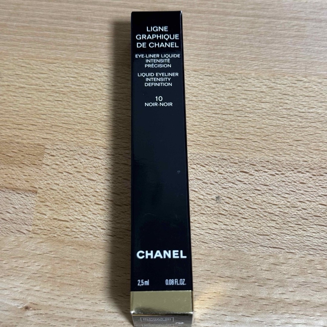 CHANEL(シャネル)の未使用CHANELリンニュ グラフィック ドウ シャネル 10ヌワール ヌワール コスメ/美容のベースメイク/化粧品(アイライナー)の商品写真